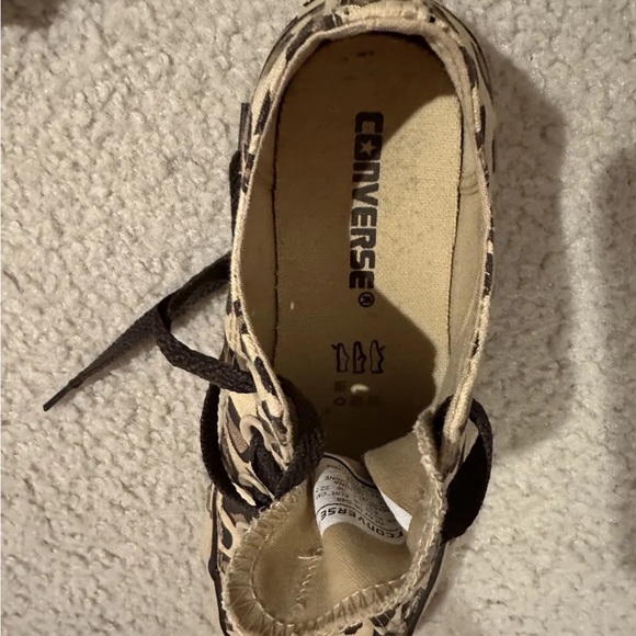 Converse Chuck Taylor Sneakers Leopard. New. Never Worn. Size 3.5 - Picture 6 of 7